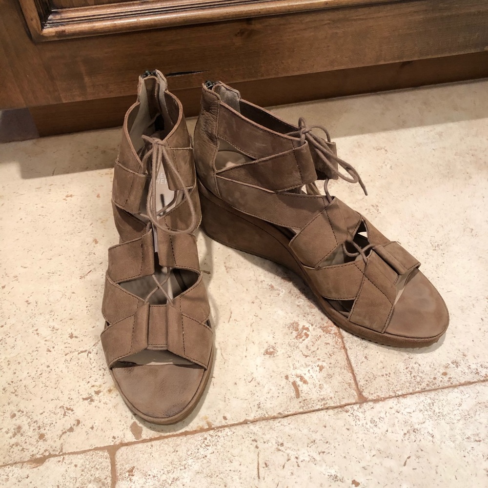 Eileen Fisher wedge sandal size 10